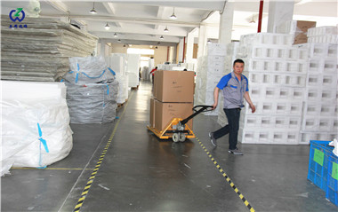 五周泡綿|反復打樣確認，只為“精益求精”